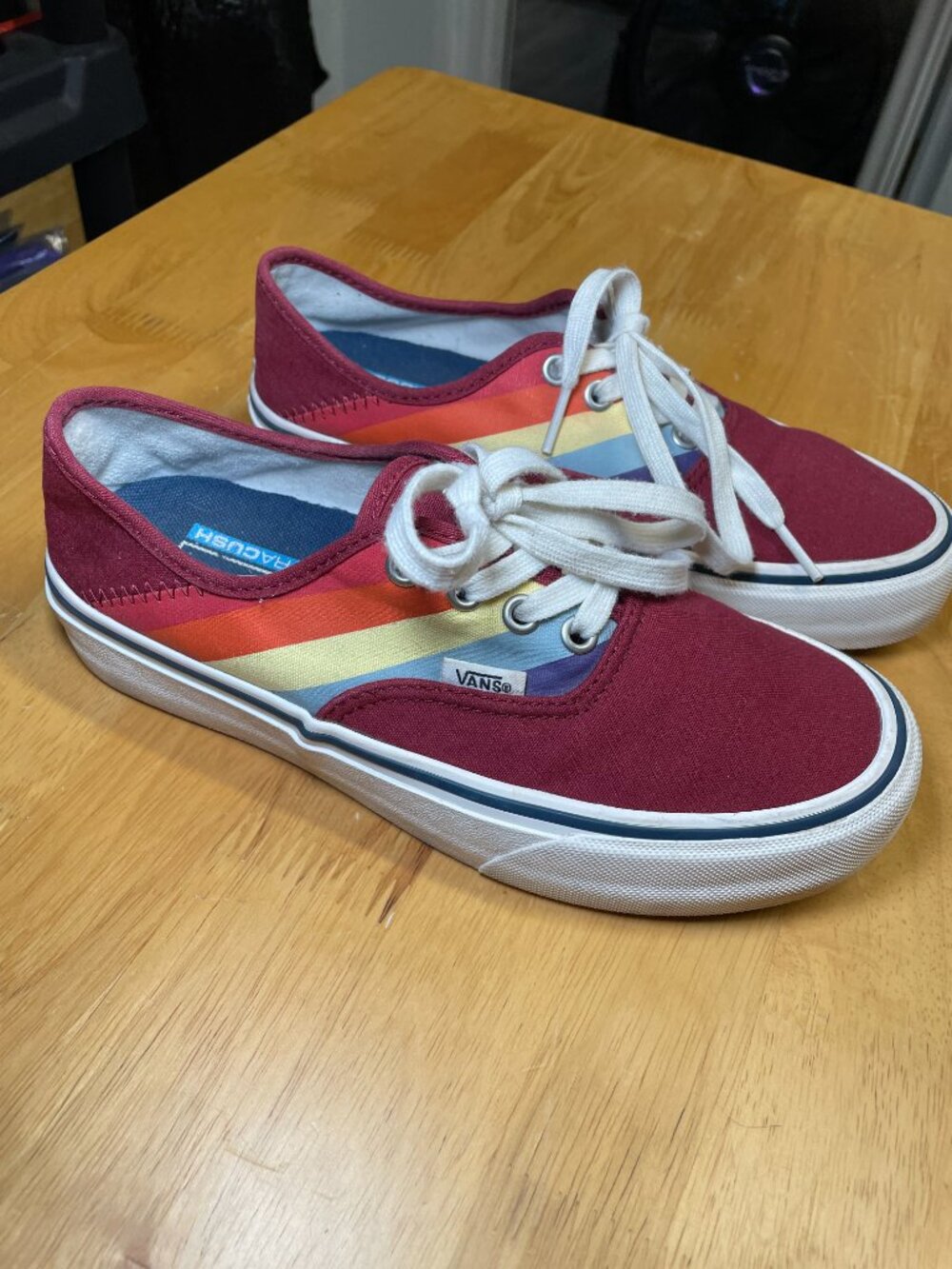 Vans Authentic SF Sneaker Shoes Womens Size 7 Rad Rainbow Biking Red Marshmallow